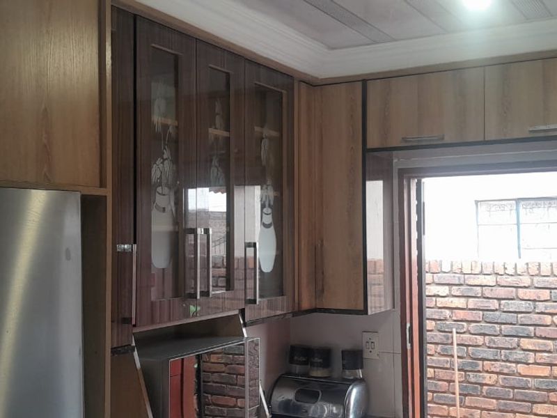 Freehold For Sale In Sebokeng - Photo 6