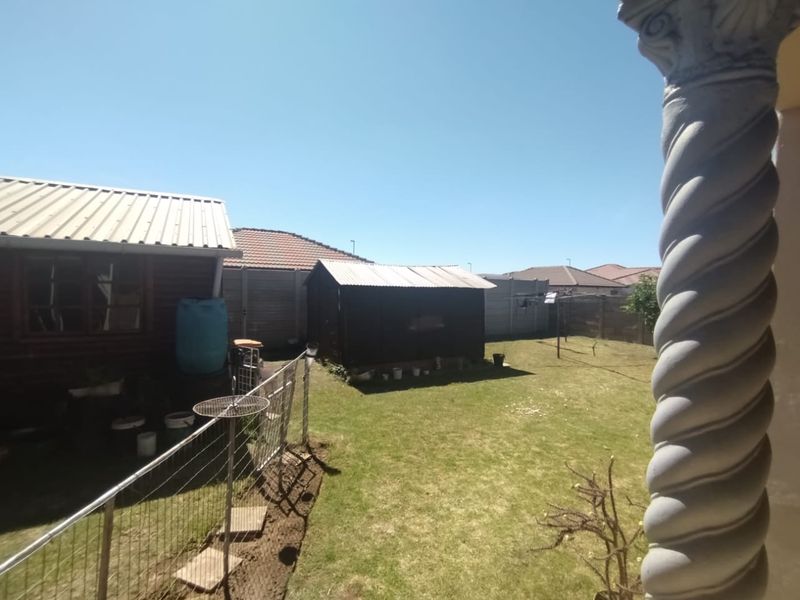 Spacious Family Home with Flatlet, Wendy House & Ample Parking – Ideal for the Extended Family! - Photo 5