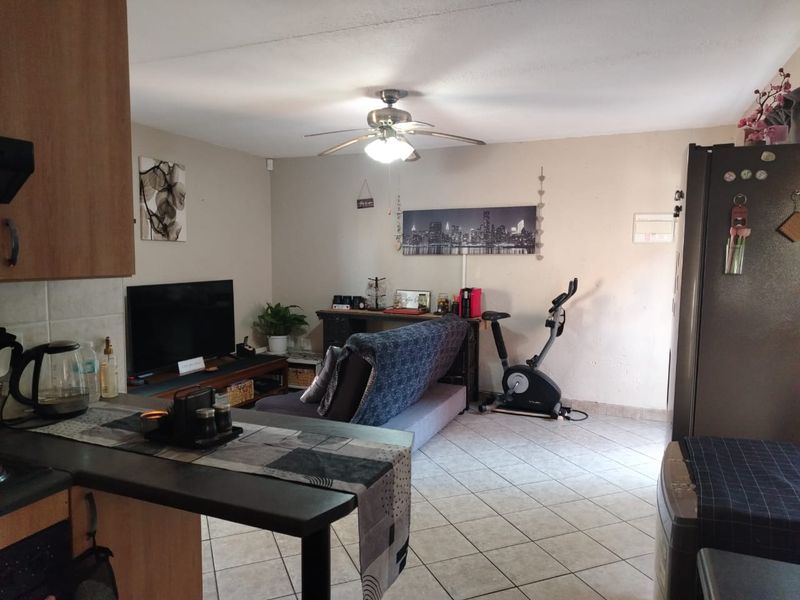Duplex Townhouse for sale - Photo 7