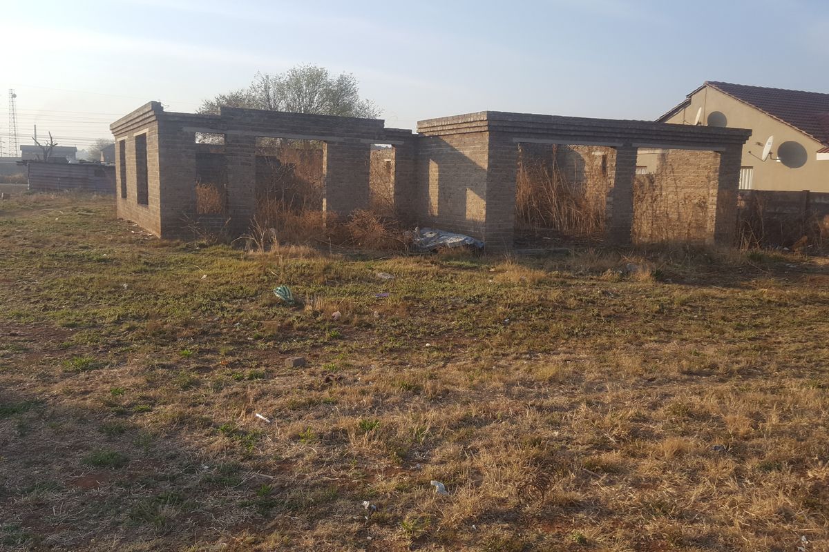 COMMECIAL VACANT LAND FOR SALE - Photo 2