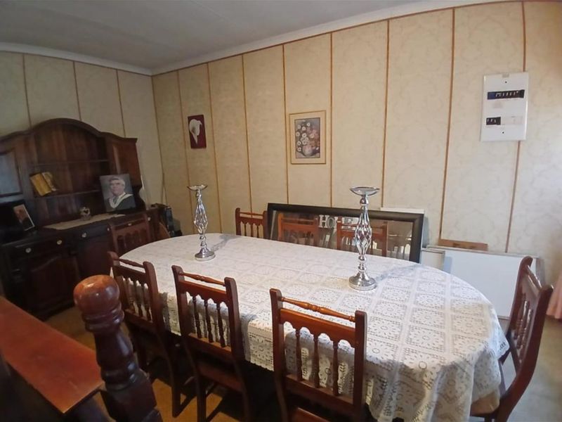 House For Sale In Vereeniging - Photo 3