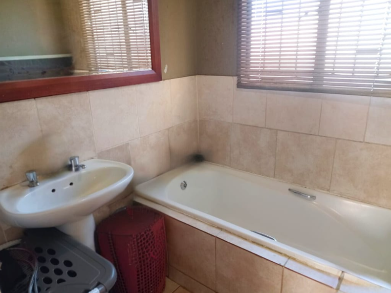 "Prime Residential house for Sale – Great  Potential!" home - Photo 6