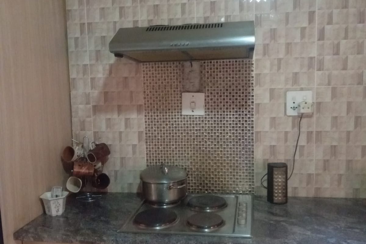 "Prime Residential property for Sale – Great Investment Potential!" - Photo 4