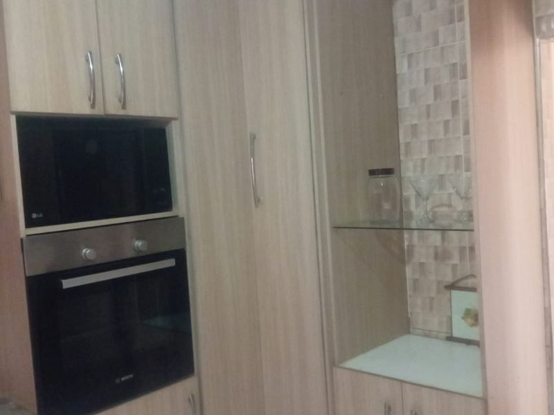 "Prime Residential property for Sale – Great Investment Potential!" - Photo 8