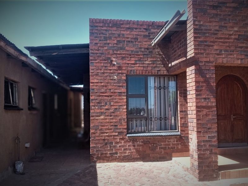 "Prime Residential property for Sale – Great Investment Potential!" - Photo 1