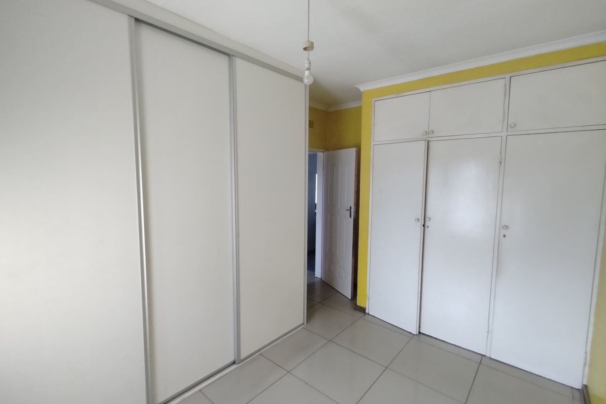 Spacious 2-Bedroom Apartment with Balcony – Perfect for Comfortable Living - Photo 4