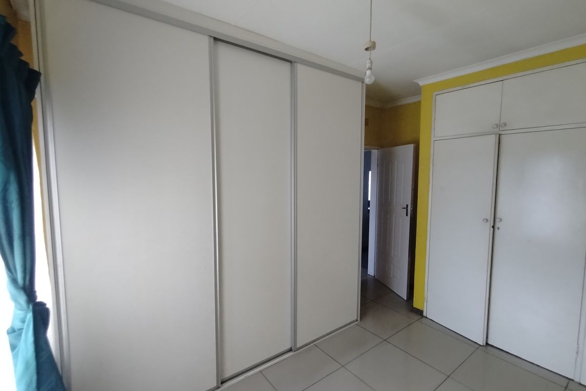 Spacious 2-Bedroom Apartment with Balcony – Perfect for Comfortable Living - Photo 5