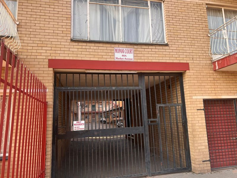 2 Bedroom flat for sale - Photo 1