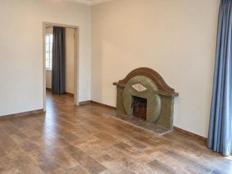 HOUSE FOR SALE IN ROTH DENE – GREAT POTENTIAL, GREAT LOCATION! - Photo 8