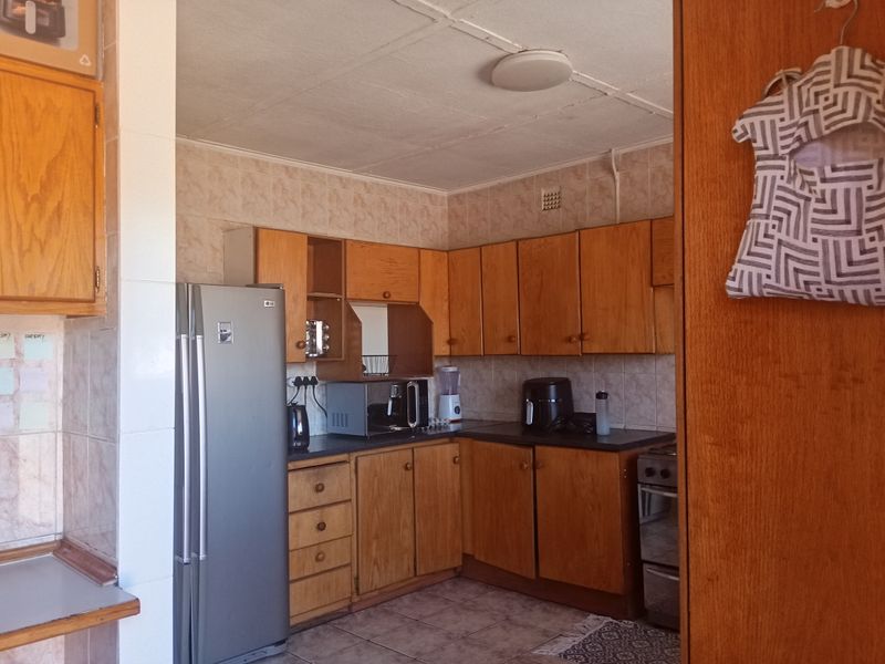 3 Bedrooms - Photo 7