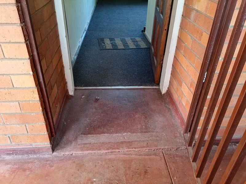 2 Bedroom flat - Photo 8