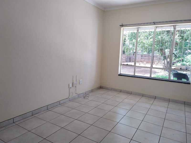 Spacious family home for sale - Photo 9