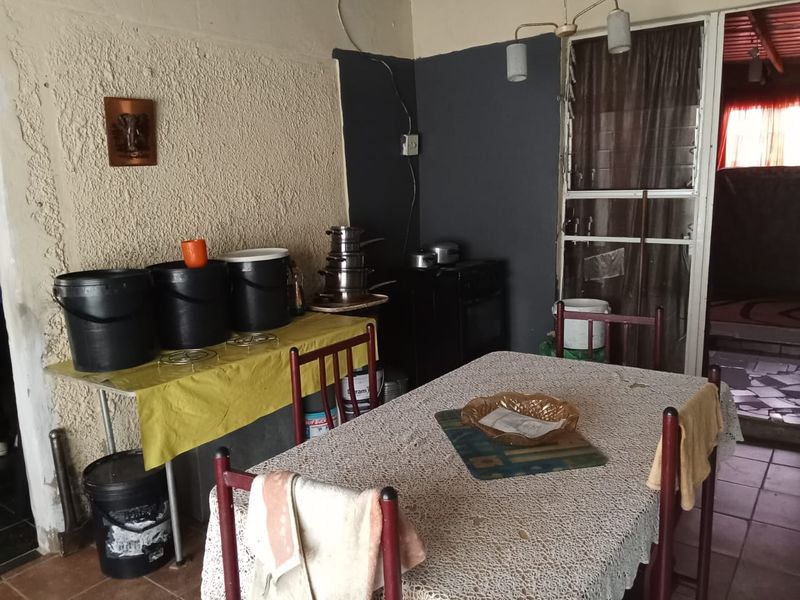 Affordable 3-Bedroom Home with Great Potential - Photo 8