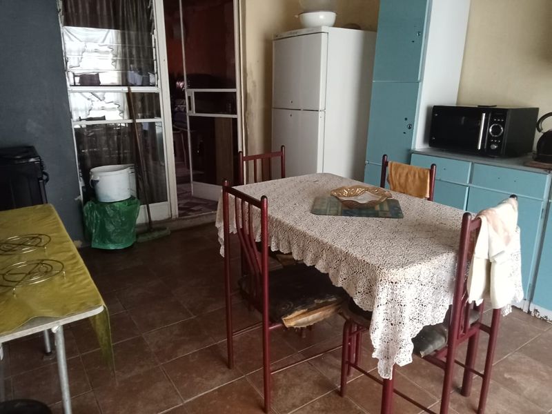 Affordable 3-Bedroom Home with Great Potential - Photo 5