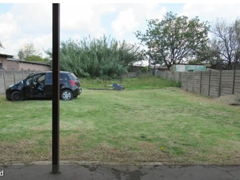 Fully Tenanted 6-Bedroom Commune – Prime Investment in Vereeniging Central - Photo 8