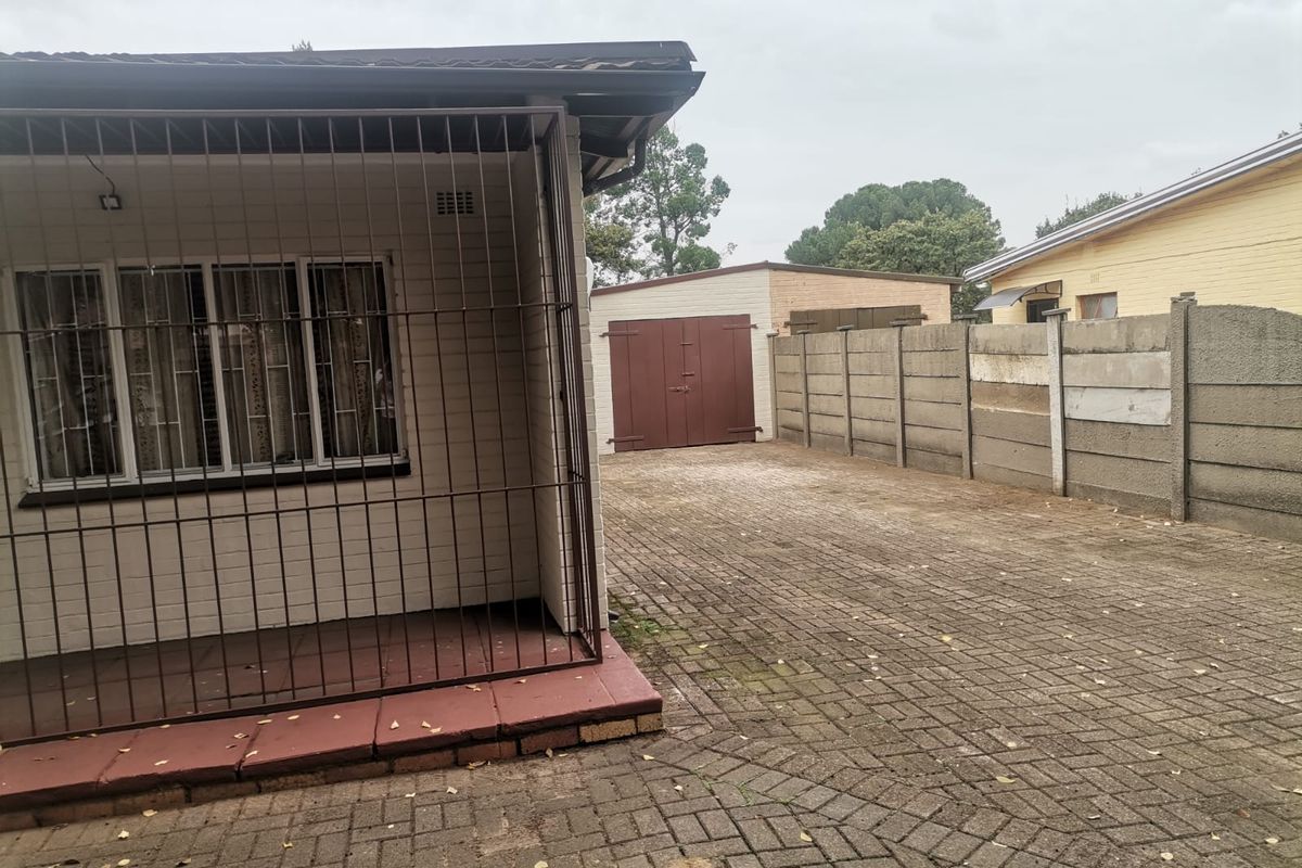 Newly Renovated 3-Bedroom House to Let in Sasolburg Ext 1 - Photo 2
