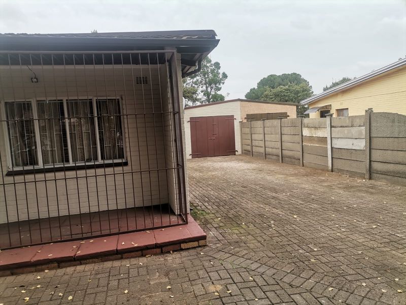 Newly Renovated 3-Bedroom House to Let in Sasolburg Ext 1 - Photo 2