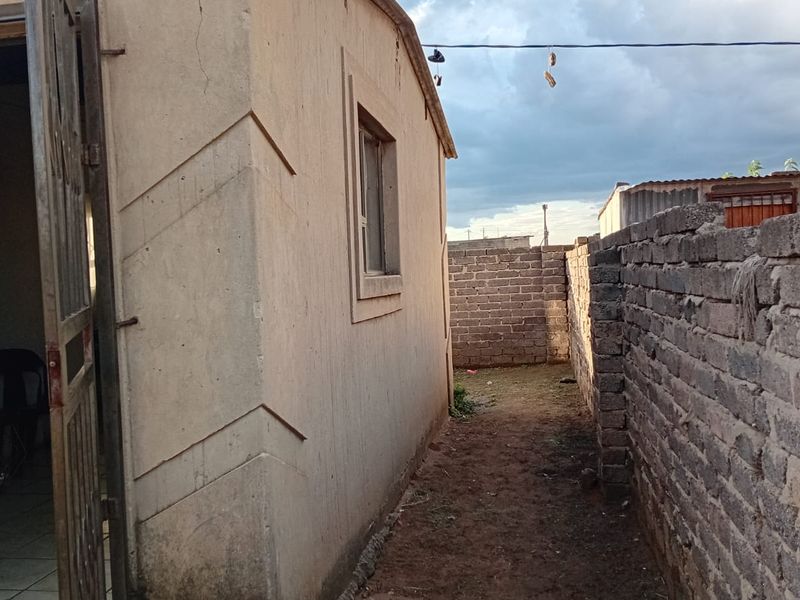Charming RDP Home in Bophelong – Affordable Living Opportunity - Photo 7