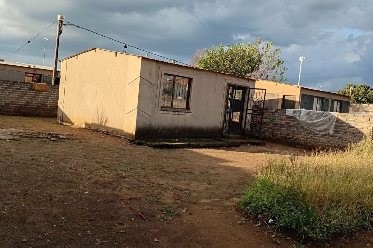 Charming RDP Home in Bophelong – Affordable Living Opportunity - Photo 3