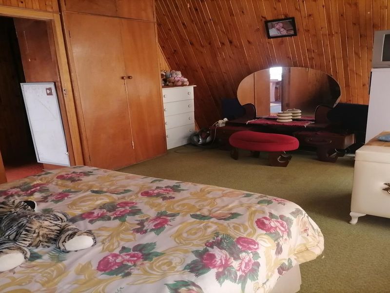 Charming 3-Bedroom Smallholding - Photo 8