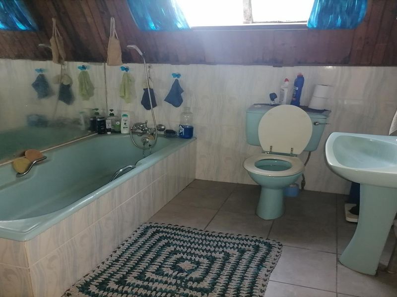 Charming 3-Bedroom Smallholding - Photo 5