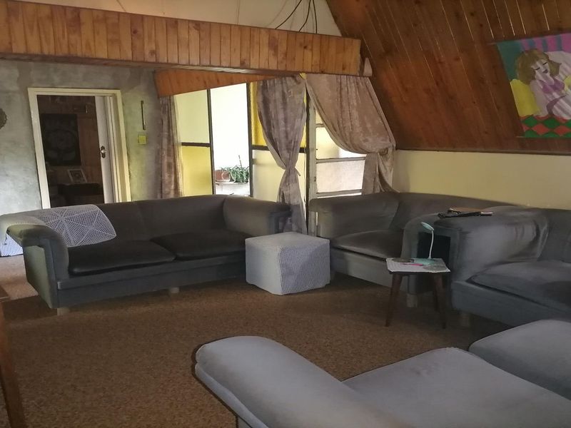 Charming 3-Bedroom Smallholding - Photo 4