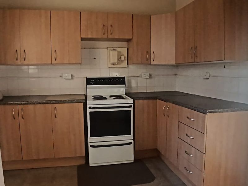 Charming 2-Bedroom House in Neat Complex, Vereeniging - Photo 2