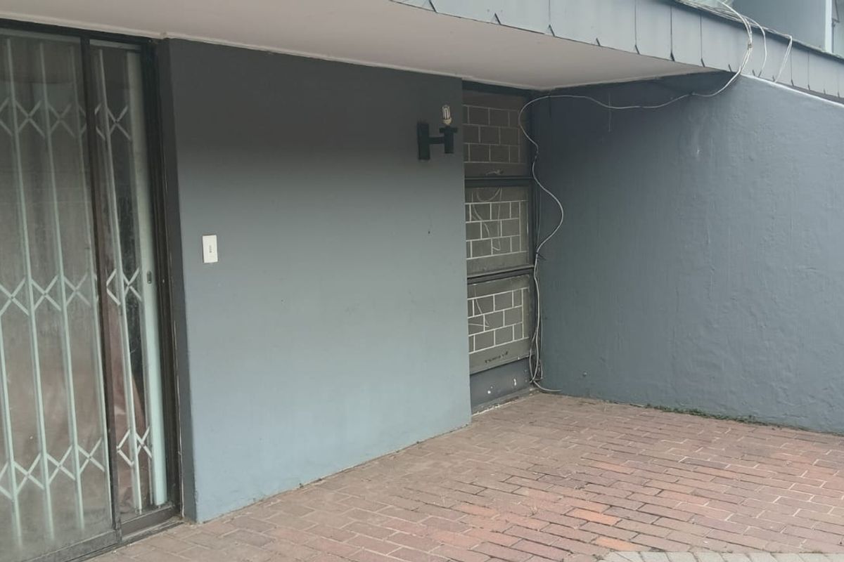 Spacious townhouse for sale - Photo 5
