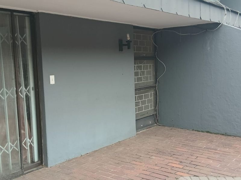 Spacious townhouse for sale - Photo 5