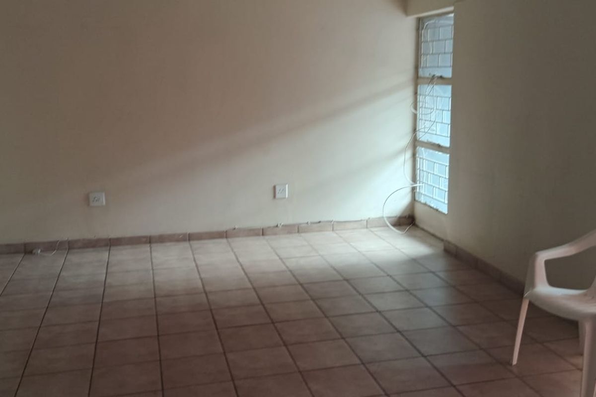 Spacious townhouse for sale - Photo 4