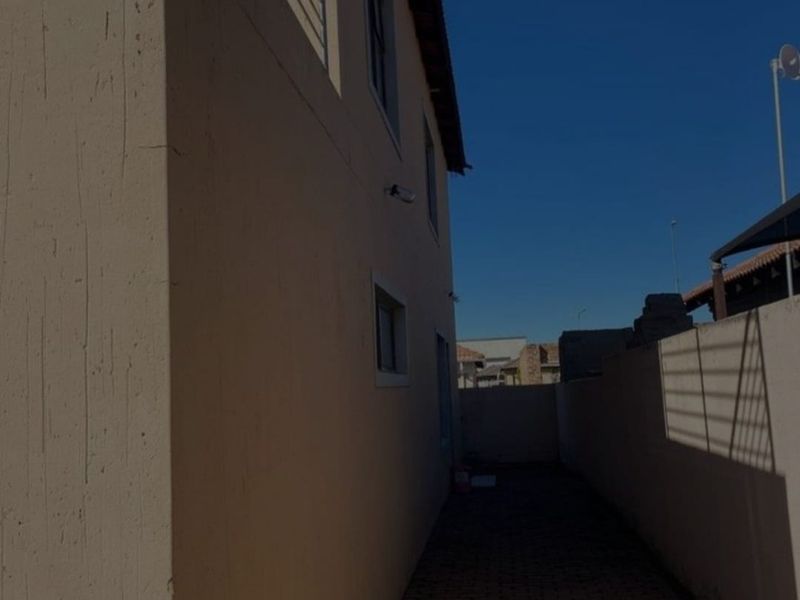 “Spacious 4-Bedroom Family Home in the Heart of Powerville” - Photo 1