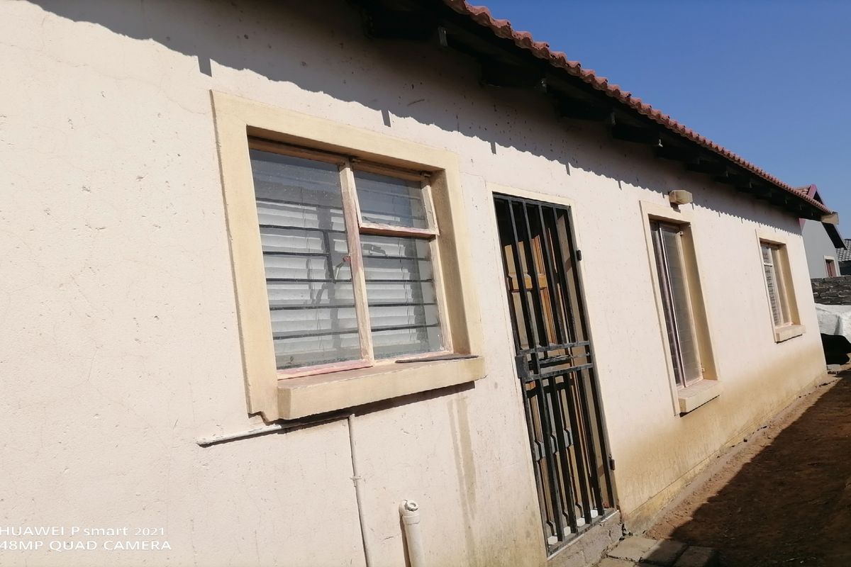 Spacious 3 bedroom house for Sale - Photo 3