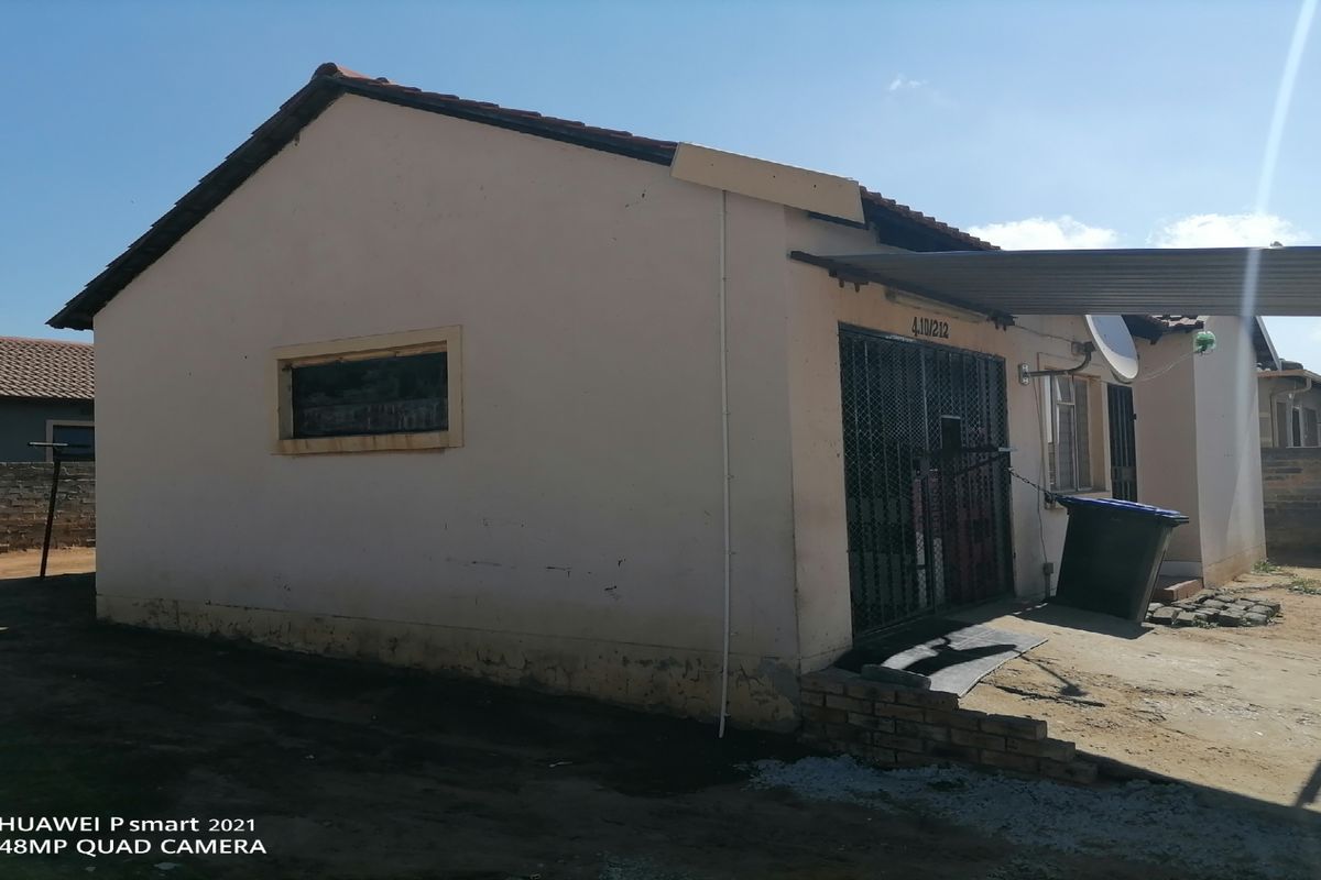 Spacious 3 bedroom house for Sale - Photo 2