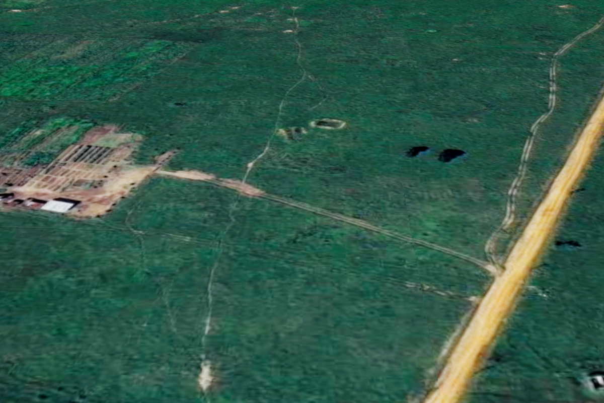 Prime Agricultural Land for Sale – 100,164m2 with Borehole & Infrastructure - Photo 3