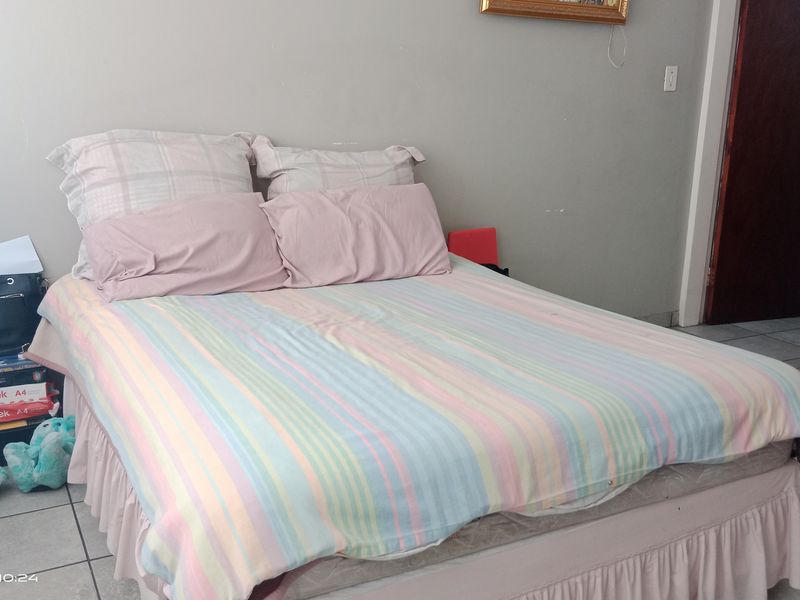 Modern & Convenient 1-Bedroom Flat in the Heart of Vereeniging CBD - Photo 8