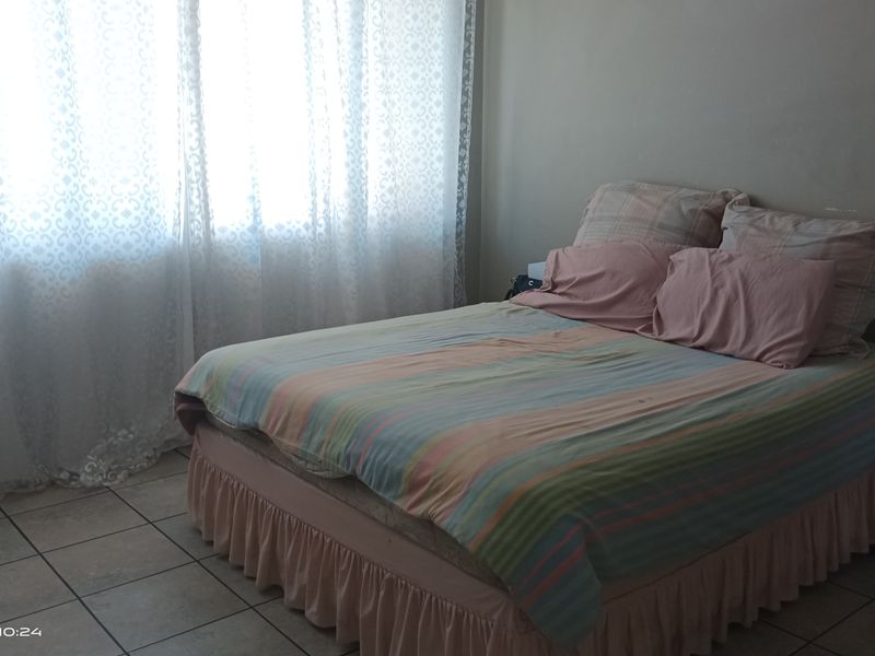 Modern & Convenient 1-Bedroom Flat in the Heart of Vereeniging CBD - Photo 7