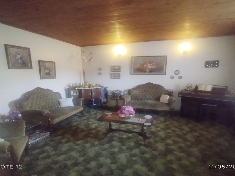 Spacious Family Home with Pool & Flatlet in Sonland Park - Photo 5