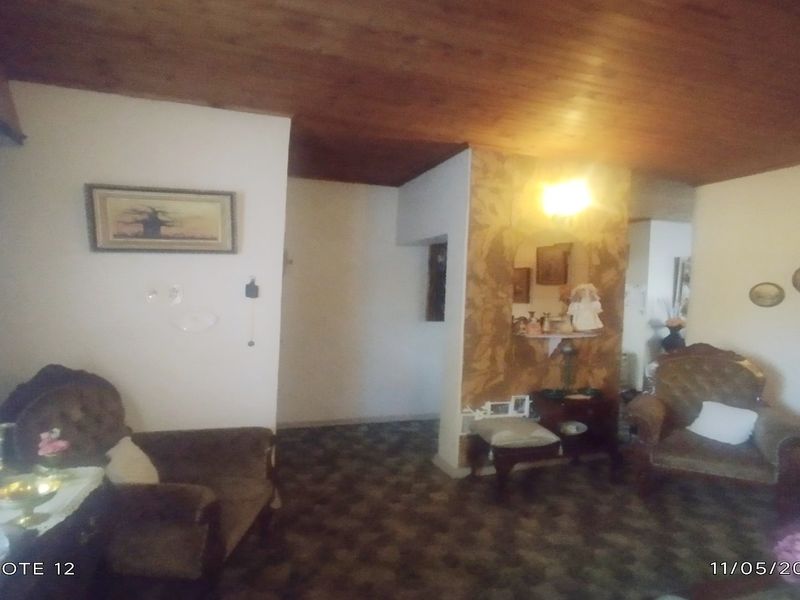Spacious Family Home with Pool & Flatlet in Sonland Park - Photo 6