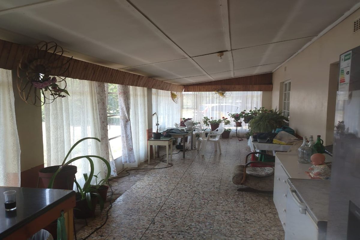 Spacious 3-Bedroom Smallholding for Sale in Nanescol AH - Photo 4