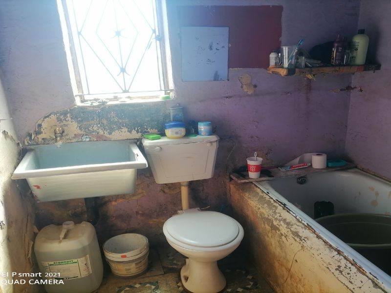 Spacious 2 bedroom house for sale! - Photo 7