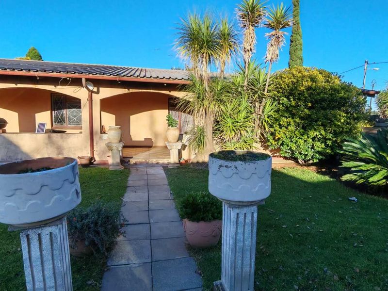 Incredible Investment Opportunity in a Prime Setting - Photo 7