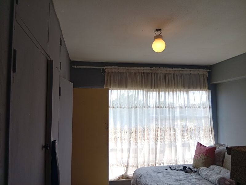 🌆 Stylish CBD Living – Spacious 3-Bedroom Flat with Balcony in the Heart of Vereeniging! - Photo 6