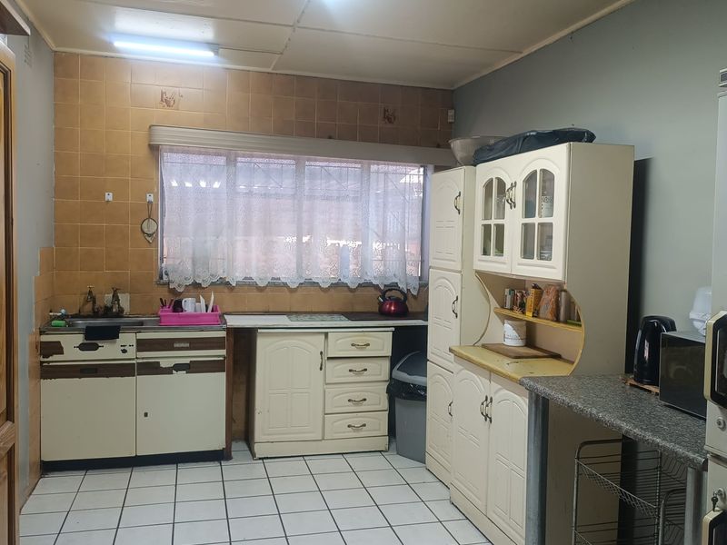 3 bedroom house for sale - Photo 10