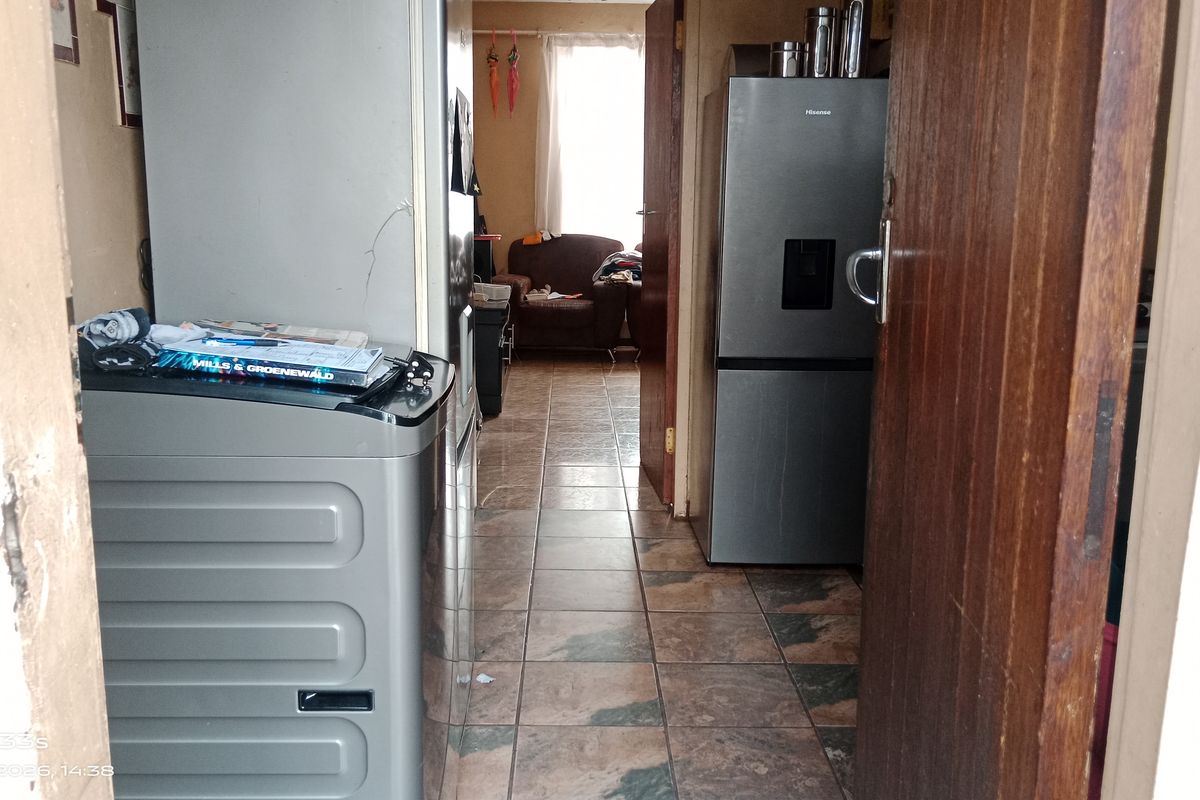 ✨ Stylish Bachelor’s Flat in the Heart of Vereeniging CBD – Perfect Urban Living - Photo 2