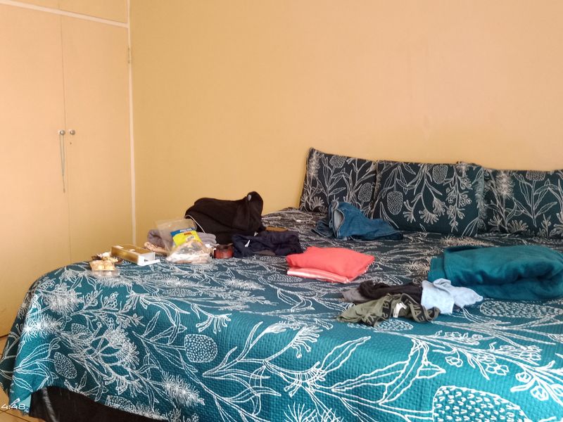 Modern & Convenient 1-Bedroom Flat in the Heart of Vereeniging CBD - Photo 4