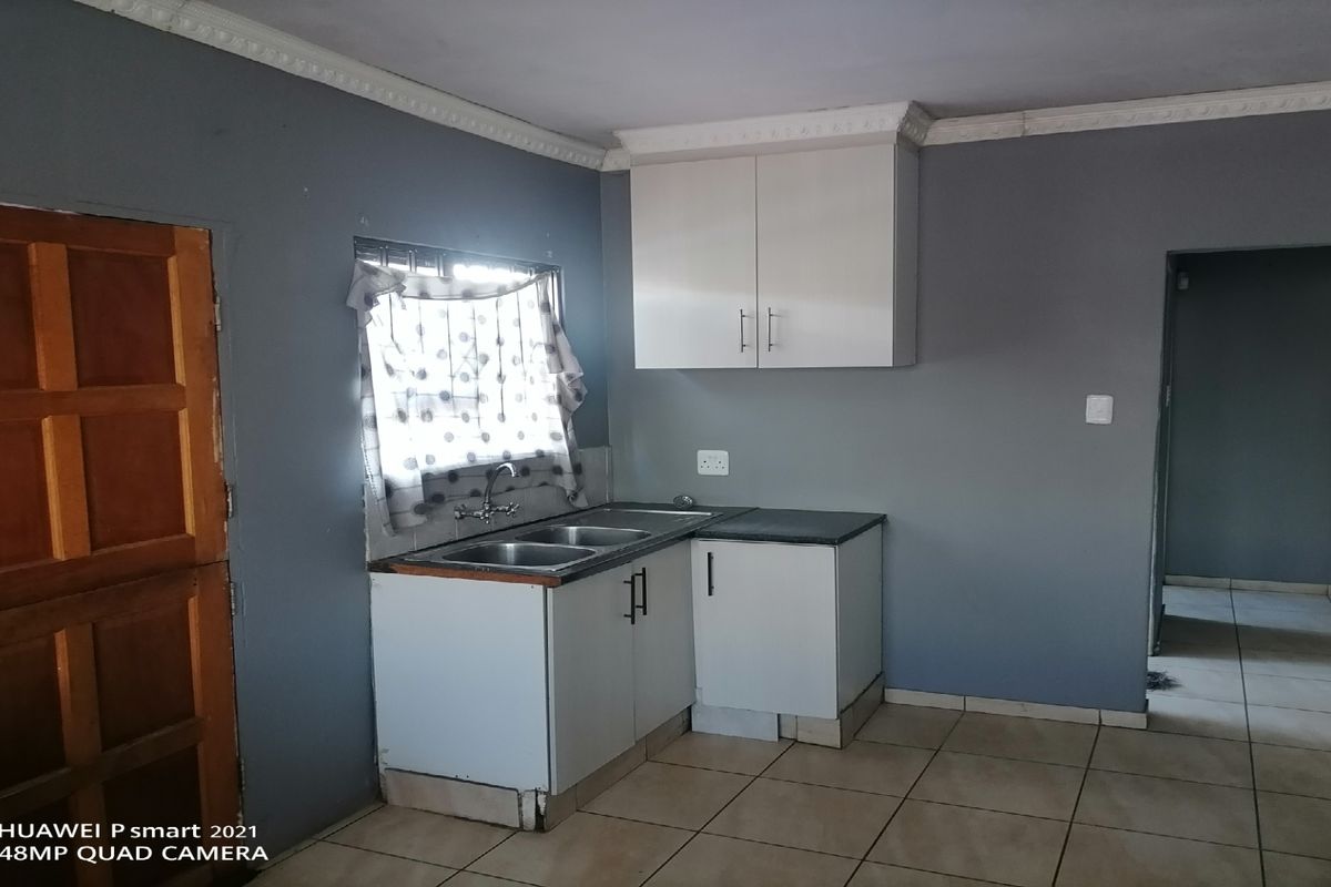 Spacious 3 bedroom house for Sale - Photo 5
