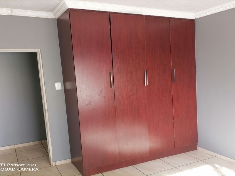 Spacious 3 bedroom house for Sale - Photo 10