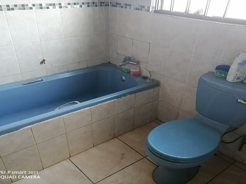 Spacious 3 bedroom house for Sale - Photo 9