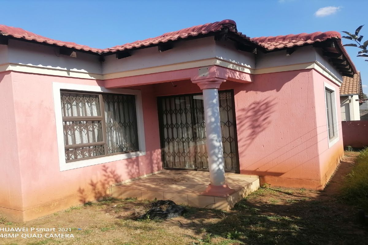 Spacious 3 bedroom house for Sale - Photo 2
