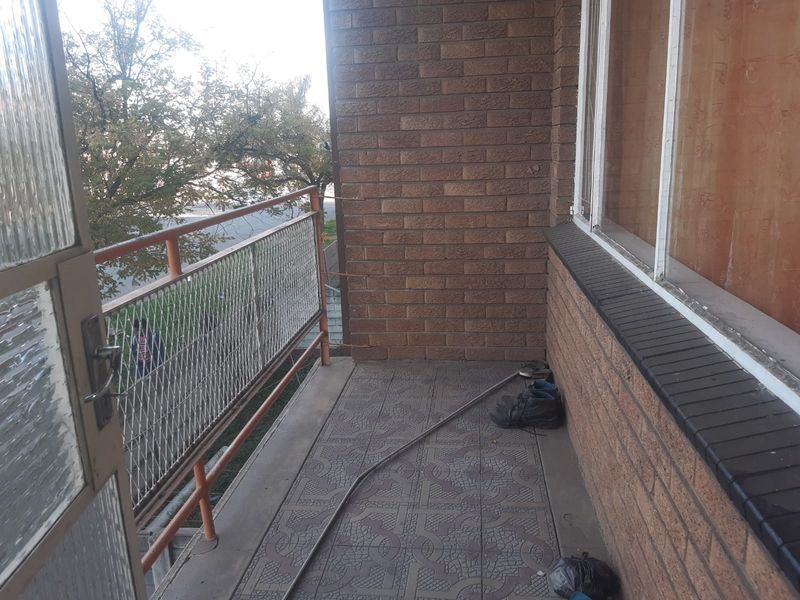 🌟 Charming 1-Bedroom Flat with Balcony & Secure Garage – Perfect Lock-Up-and-Go! - Photo 10